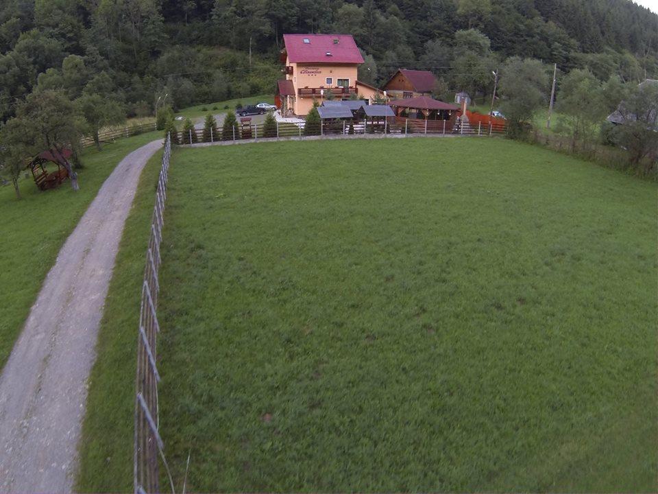 Pensiunea Claudia Scrind-Frăsinet Eksteriør bilde